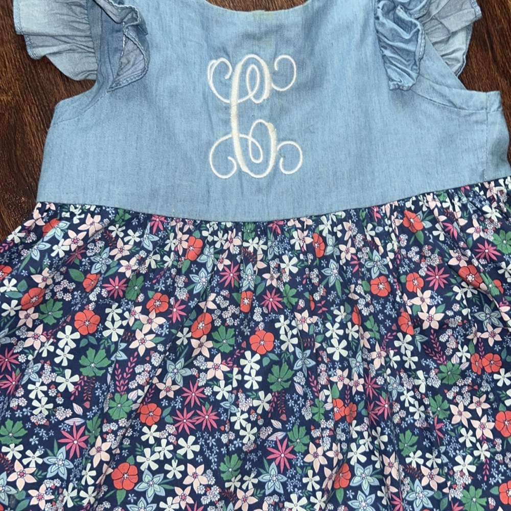 RICRAC & RUFFLES TOP - Picture 2 of 2